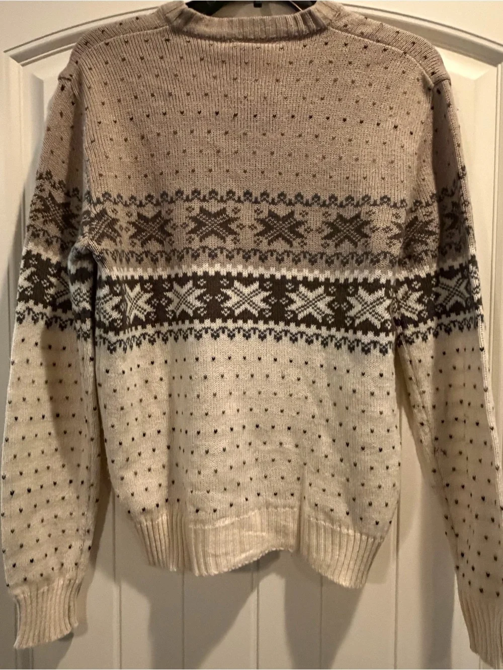 Vintage Men's Cream Fair Isle V-Neck Sweater by Kennington Ltd XL